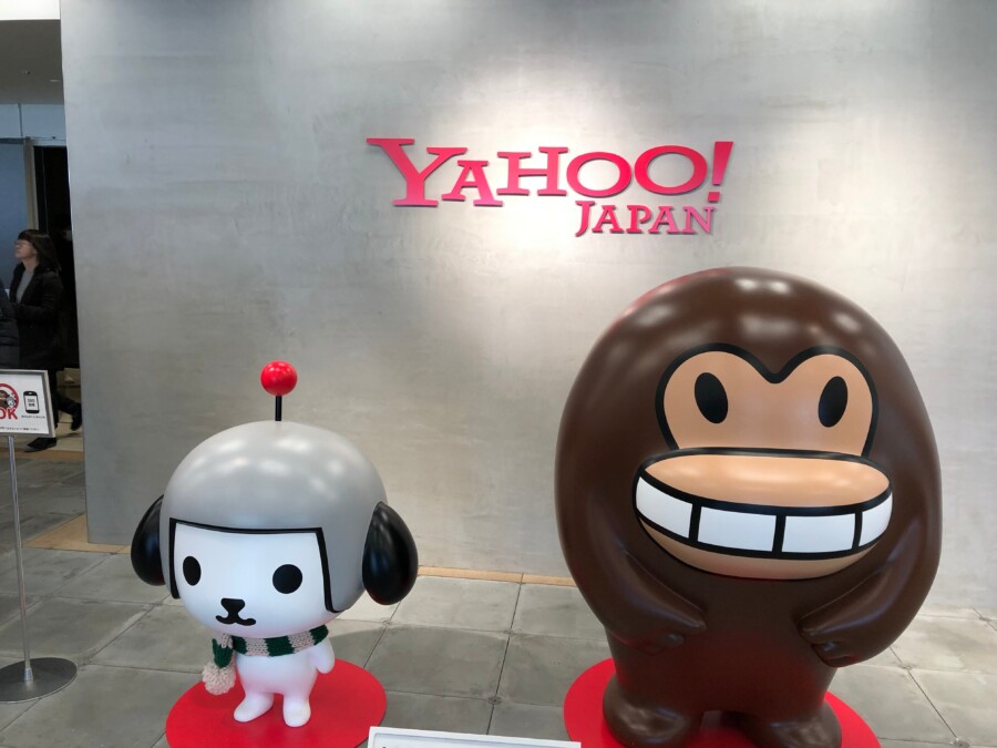 Yahoo! JAPANのロゴデザイン