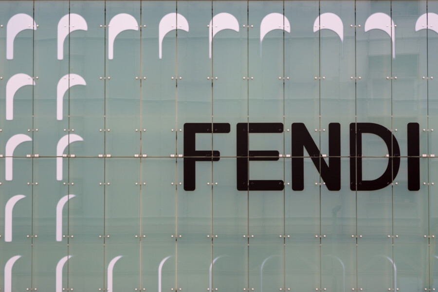 FENDIの新ロゴ