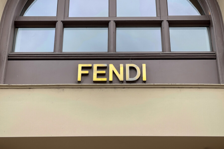 FENDIのロゴ