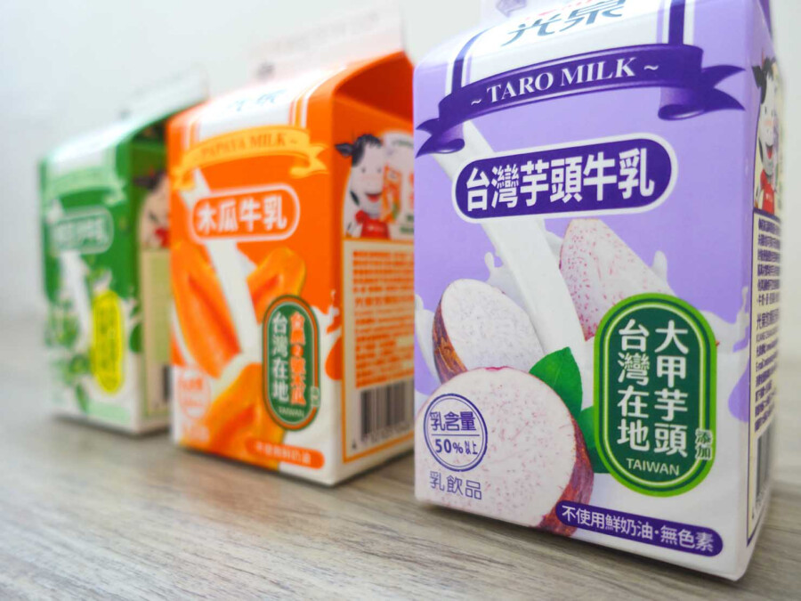 牛乳系台湾ドリンクのパッケージデザイン2